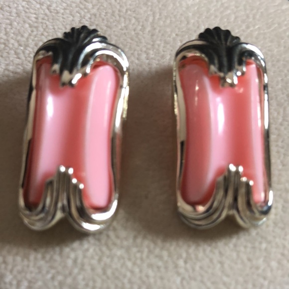 Vintage Pink Thermoset Necklace Clip Earrings Set Pretty in Pink 15” Silver Tone - Picture 8 of 10